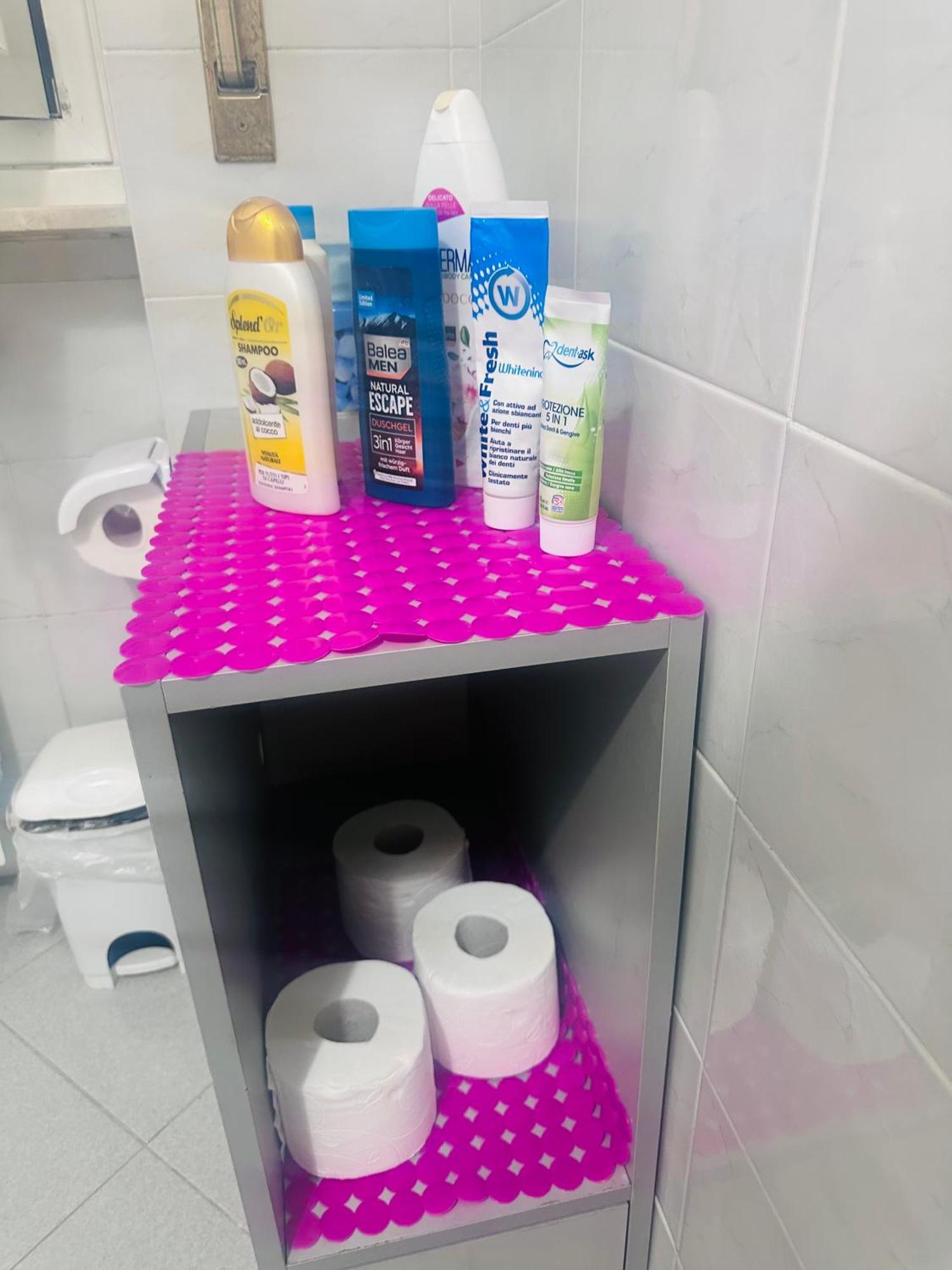 Entire 3 Bed Rooms Apartment,Centrum Genova Kültér fotó